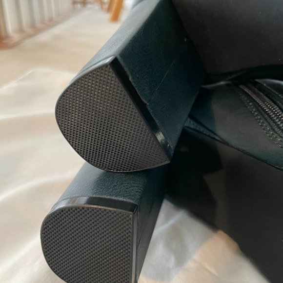 Gorgeous Dress Booties - Picture 4 of 9